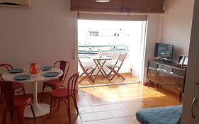Apartamento encantador con vistas al mar
